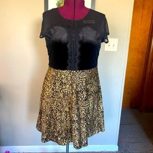 Black Velvet and Gold Skirt Sheer Shoulder Holiday Mini Dress Size XL